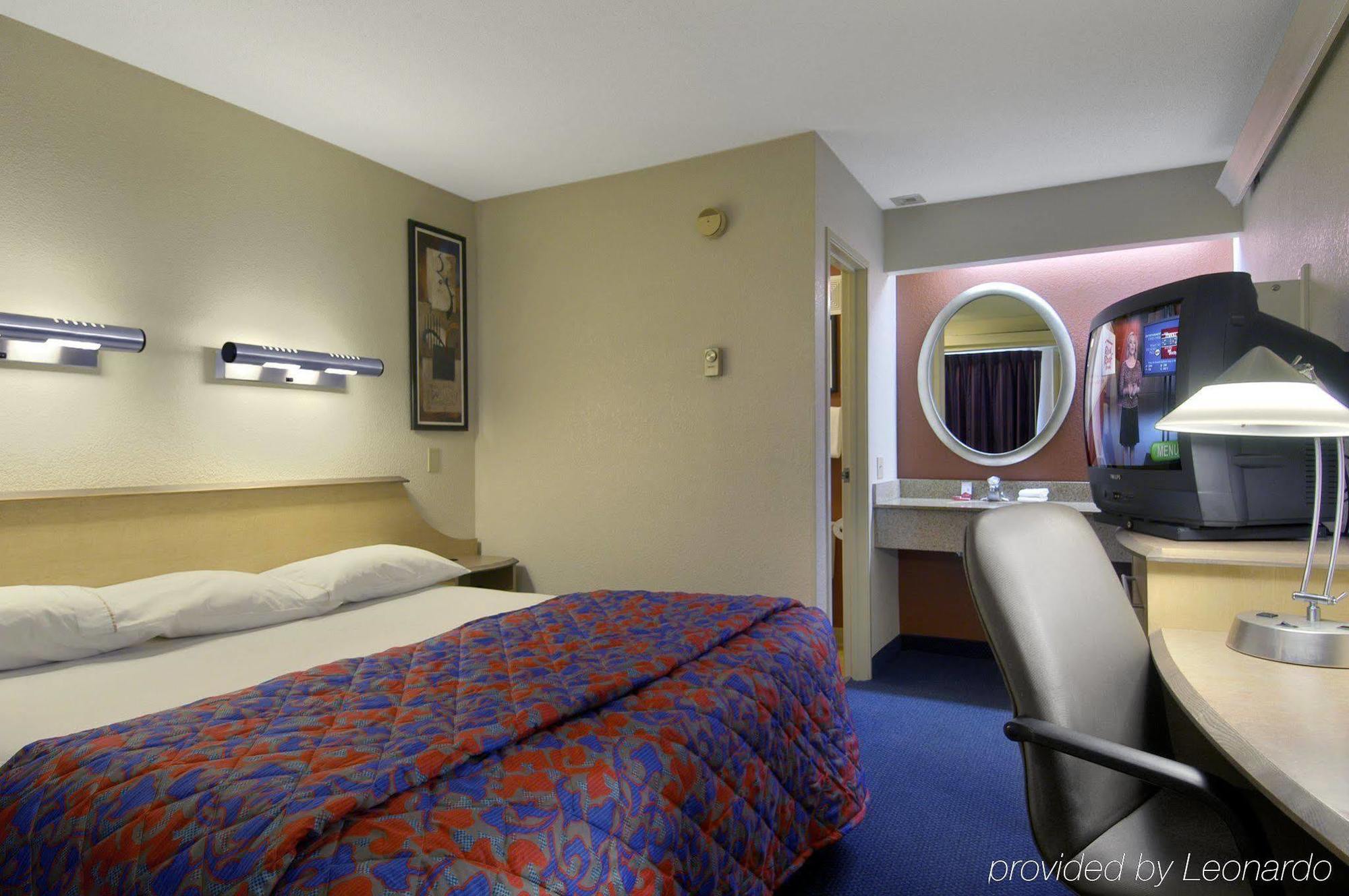 Red Roof Inn Detroit/사우스필드 객실 사진